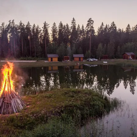 Camping Metsjärve Bangalo *